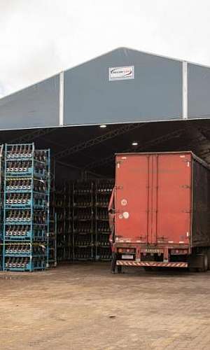 Comprar galpões lonados para logística e armazenagem