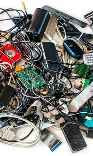 Reciclagem de componentes eletrônicos